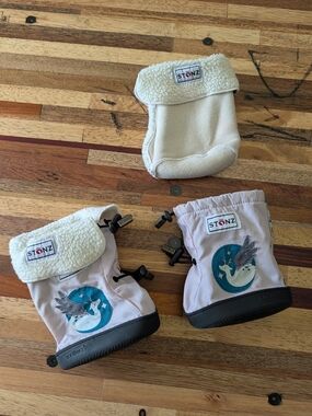 6-18M Stonz Boots with Sherpa Cuff